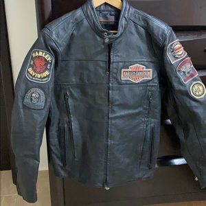 Leather Jacket (Harley Davidson) New. Never Used